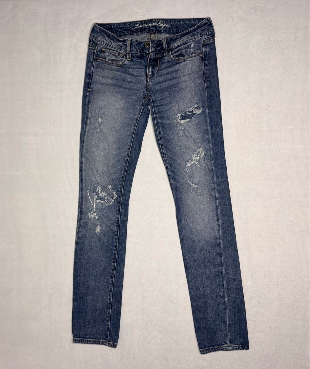 American Eagle 0 Regular Distressed Skinny Jean